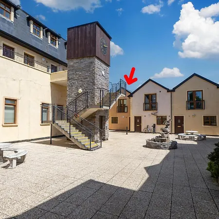 The Courtyard Escape شقة