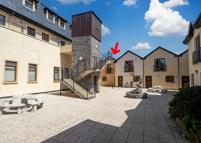 The Courtyard Escape 公寓