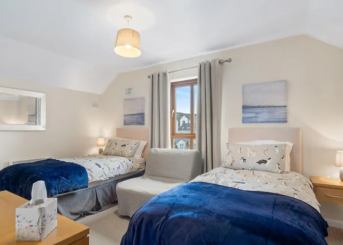 The Courtyard Escape 克利夫登